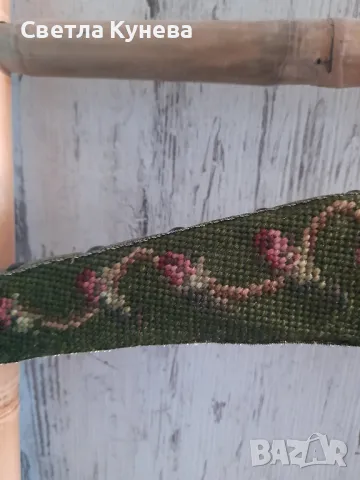 Винтидж закачалка с бродерия , снимка 3 - Закачалки - 48546226