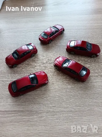 Алфа Джулия 1:43 тъмночервен умален модел на Бураго, снимка 8 - Аксесоари и консумативи - 49482740