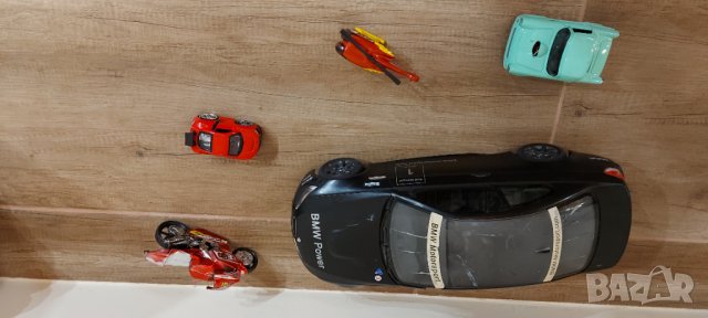 Продавам железни колички , хеликоптер , мотор и трабант, снимка 7 - Колекции - 38998507