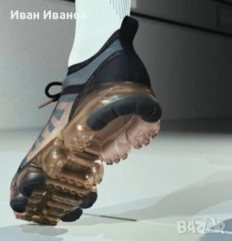оригинални маратонки  Nike Air VaporMax 2019 Mettalic Gold номер 43,5-44, снимка 2 - Маратонки - 39889256