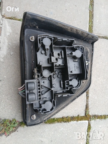 Оригинален десен стоп Хела за Голф 2, снимка 2 - Части - 54030651