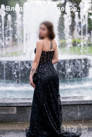 Елегантна черна бална рокля в комплект с официална чанта