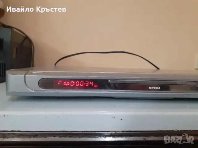 Продавам двд плеър , снимка 6 - Плейъри, домашно кино, прожектори - 49663023