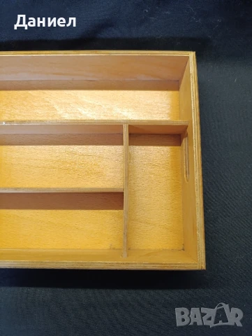 Касетка за прибори от соца, снимка 3 - Антикварни и старинни предмети - 51083011