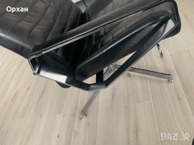 Луксозно дизайнерско кресло Bolia – Естествена кожа и хром, снимка 9 - Столове - 54346510