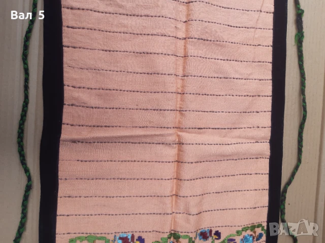 Автентична тъкана престилка , носия, снимка 3 - Антикварни и старинни предмети - 51049857
