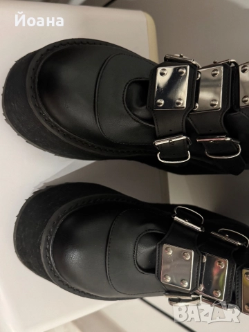 Оригинални Demonia готик ботуши нови, снимка 2 - Дамски ботуши - 52027295