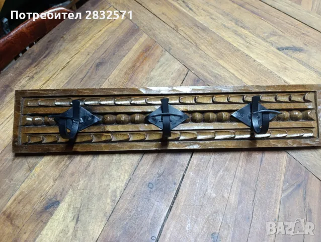 Закачалка ръчна дърворезба., снимка 4 - Антикварни и старинни предмети - 50145920