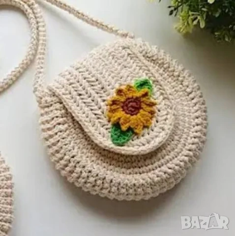 Плетена малка чантичка цвят по избор на клиента   , снимка 16 - Чанти - 51172495