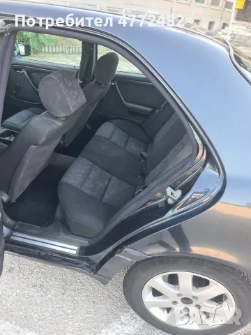 Mercedes Benz C180, снимка 7 - Автомобили и джипове - 56047398