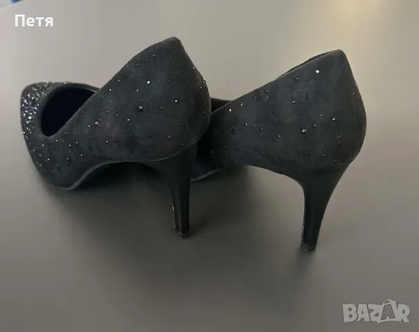Черни обучки на ток, снимка 4 - Дамски обувки на ток - 48552527