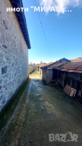 Двуетажна къща в с. Стамболово, обл. Хасково, снимка 14 - Къщи - 53335423