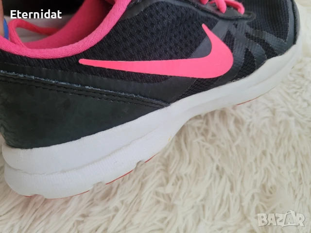 Оригинални маратонки NIKE , снимка 4 - Маратонки - 51429421