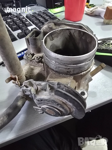 06A133064J Дроселова клапа Audi A3 Volkswagen Golf 4 2000 1.6 101hp, снимка 3 - Части - 52872230