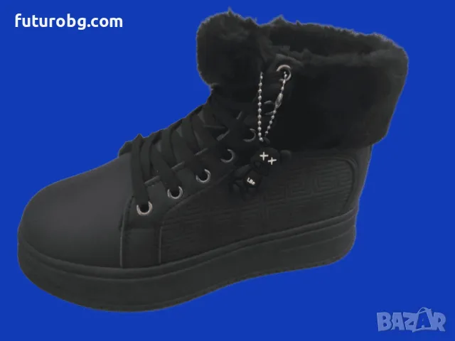 Дамски черни боти с връзки и аксесоар с подплата