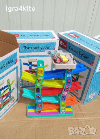  Нов модел писта 5-ца пързалка с колички и платформа, снимка 3 - Коли, камиони, мотори, писти - 36538457