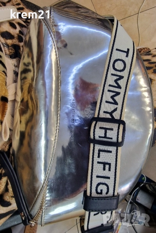 Tommy Hilfiger Уникална паласка , снимка 3 - Чанти - 52480859