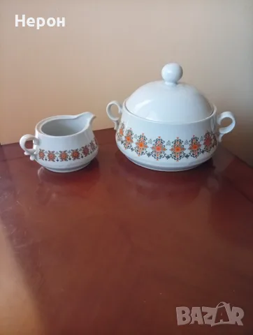 Порцеланов супник