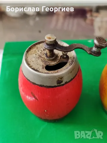 Стара мелница за черен пипер родина, снимка 2 - Антикварни и старинни предмети - 49858998