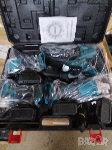 Безчеткови акумулаторни машини 4 в 1 винтоверт гайковерт ъглошлайф перфоратор с четири батерии ., снимка 3 - Други инструменти - 51357395