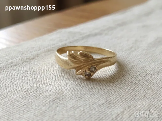 Фин дамски златен пръстен 14K (585) с камъчета – 1.54 гр. [ПРОМО ЦЕНА]