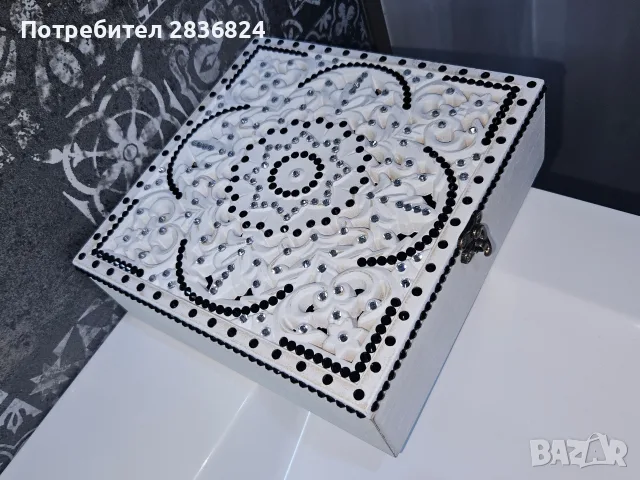 Бутикова кутия за салфетки, снимка 6 - Аксесоари за кухня - 55878862