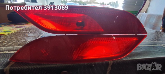 Продавам оригинални задни светлини за мъгла за VOLVO S40\V40 2014 г. 