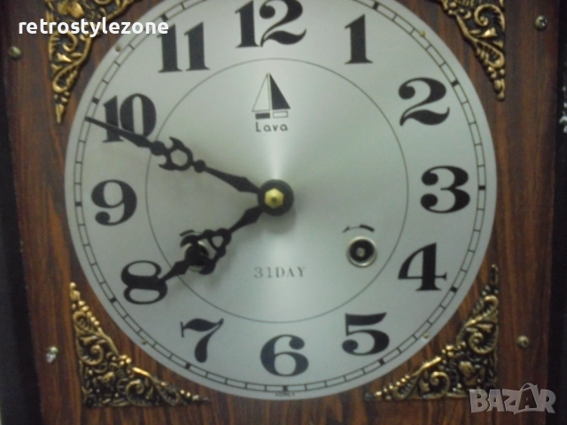 № 8265 Стар стенен часовник LAVA  , снимка 4 - Антикварни и старинни предмети - 51726915