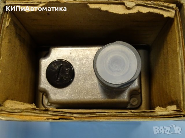 пресостат за налягяне Rexroth HED 3 OA 33/200 Bourdon tube pressure switch, снимка 10 - Резервни части за машини - 37720198