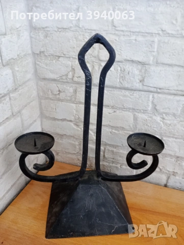 Стар свещник от ковано желязо, снимка 2 - Други ценни предмети - 53207795