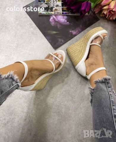 Сандали на платформа - бели - 613