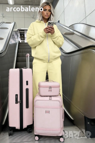 Дамски комплект анцуг Clarks, 3цвята , снимка 3 - Спортни екипи - 53918924