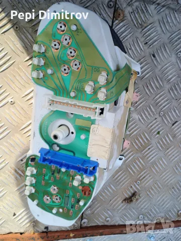 Скоростомер километраж Ford Fiesta 96FB-10848-BA 96FB-10841-BB, снимка 3 - Части - 50202291