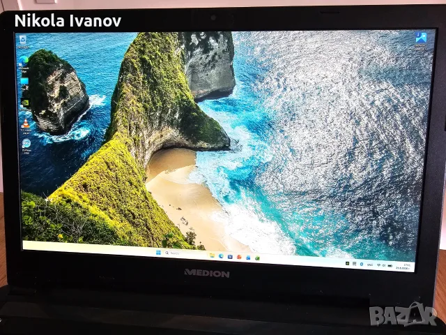 Лаптоп Erazer P6661 15.6" Intel i5 6200U 2.80Ghz |16GB RAM|GTX 950M 4GB |SSD + 1TB HDD| 3ч. Батерия , снимка 2 - Лаптопи за дома - 55510189