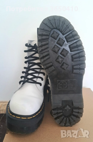 Дамски кубинки dr. Martens, снимка 2 - Дамски боти - 52719315