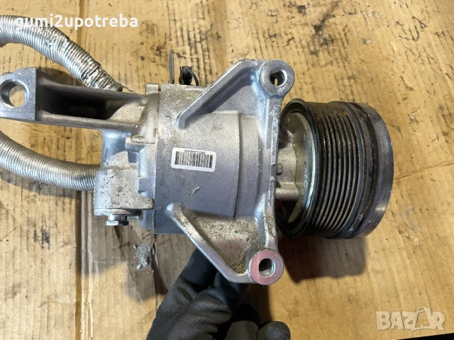 Компресор Климатик 95201 74S00 SUZUKI SX4 S-Cross 1.4 DITC HYBRID ALLGRIP 6AT, снимка 4 - Части - 51947281