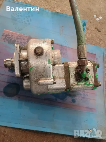 хидравлична бутална помпа с редуктор комплект резервар