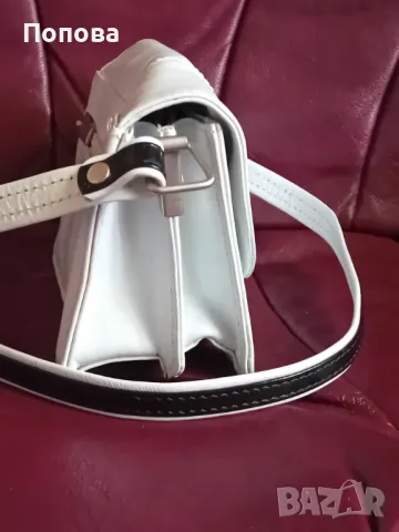 Бяла чанта естествена кожа малка, снимка 4 - Чанти - 50042572