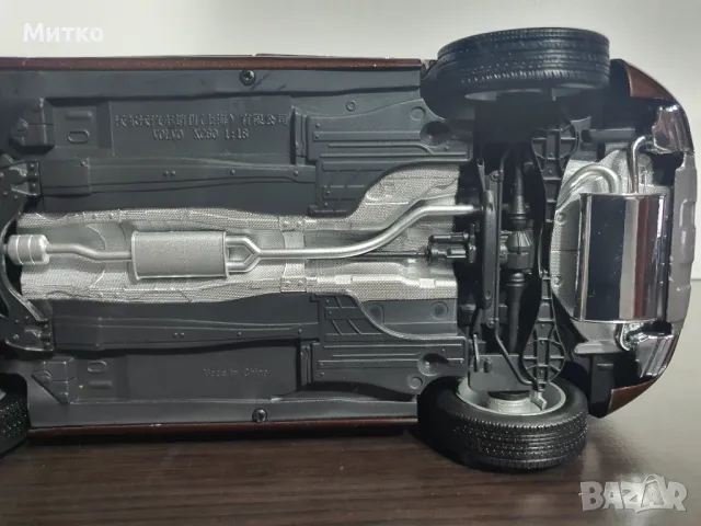 Умален модел VOLVO XC 60 мащаб 1:18, снимка 16 - Колекции - 49775873