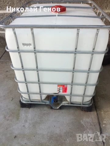 Продавам бидон 1000 литра