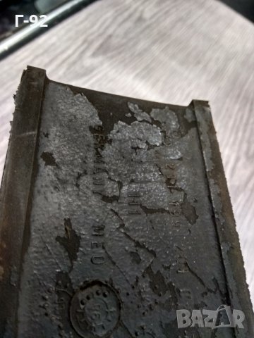 281199201C**НОВО**VAG*Тампон за двигател VW LT D и TD от 1983 до 1996 г., снимка 2 - Части - 32170494