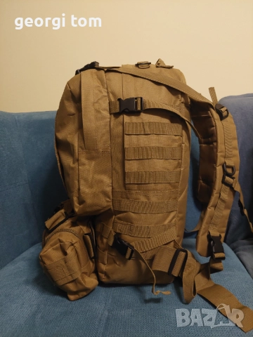 Продавам нова раница, тактически стил