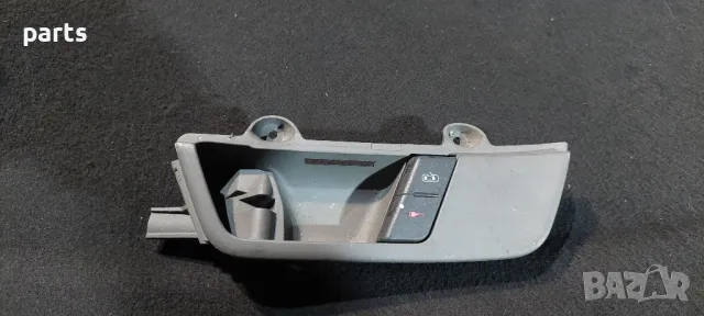 Бутони Предна Лява Вътрешна Дръжка Ауди A4 Б6, снимка 2 - Части - 48661170