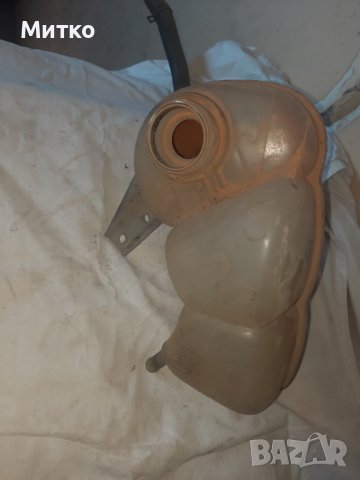 Разширителни съд за охладителната течност от Опел Астра Ф. F