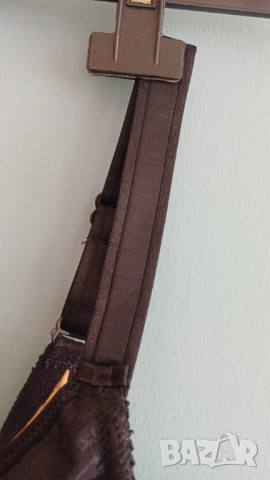 Черен сутиен Chantelle 85 F, снимка 8 - Бельо - 51854283