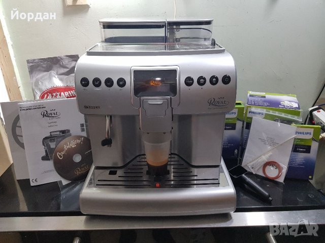 Кафемашина Saeco Royal One Touch Cappuccino с БГ Меню. Отлична !