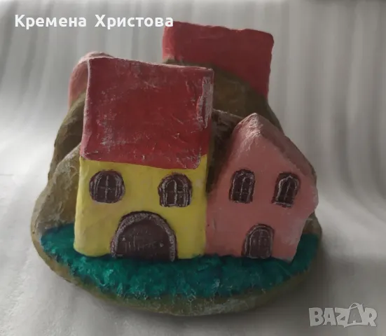 Салфетник с декорация от къщички , снимка 2 - Декорация за дома - 49892921