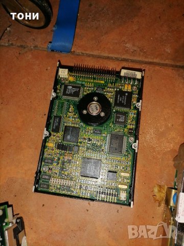 Твърд диск стар модел, снимка 2 - Антикварни и старинни предмети - 34974185