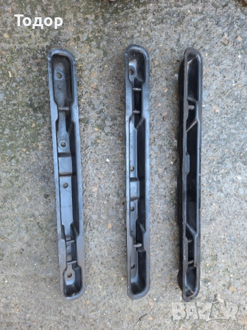 Стойки за седалки 