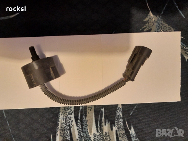 Датчик за наличие на вода в горивния филтър за Хюндай Санта Фе СМ 2.2 дизел от 2006 до 2010г. , снимка 2 - Части - 52217343